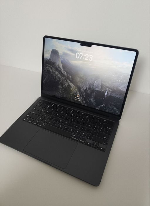 Продам новый MacBook Air 13” M2 (16GB / 256GB)