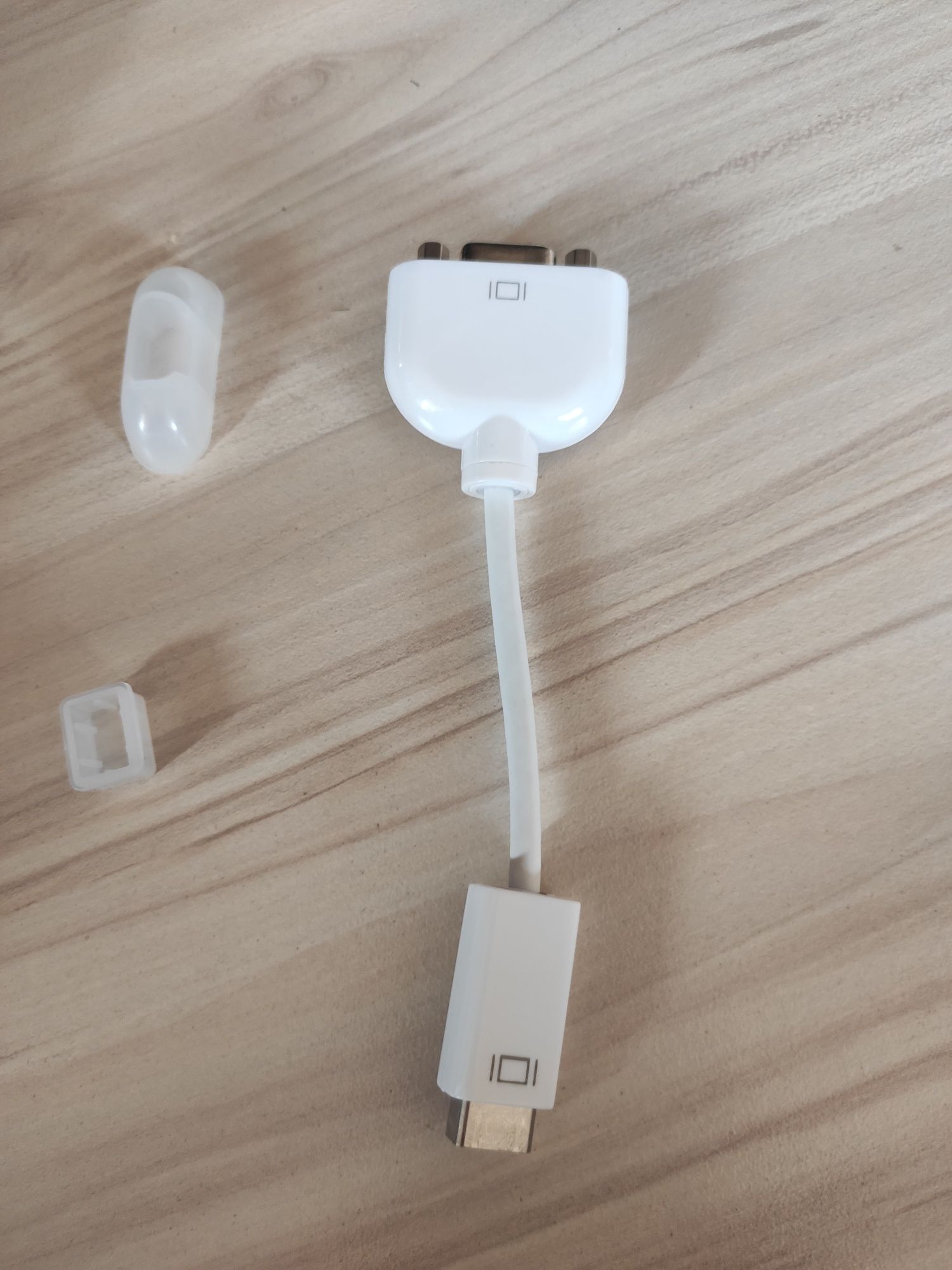 Преходник Mini DVI to VGA Apple ,MacBook