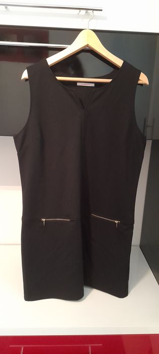 Rochii de damă, în conditii bune de mar.42-44