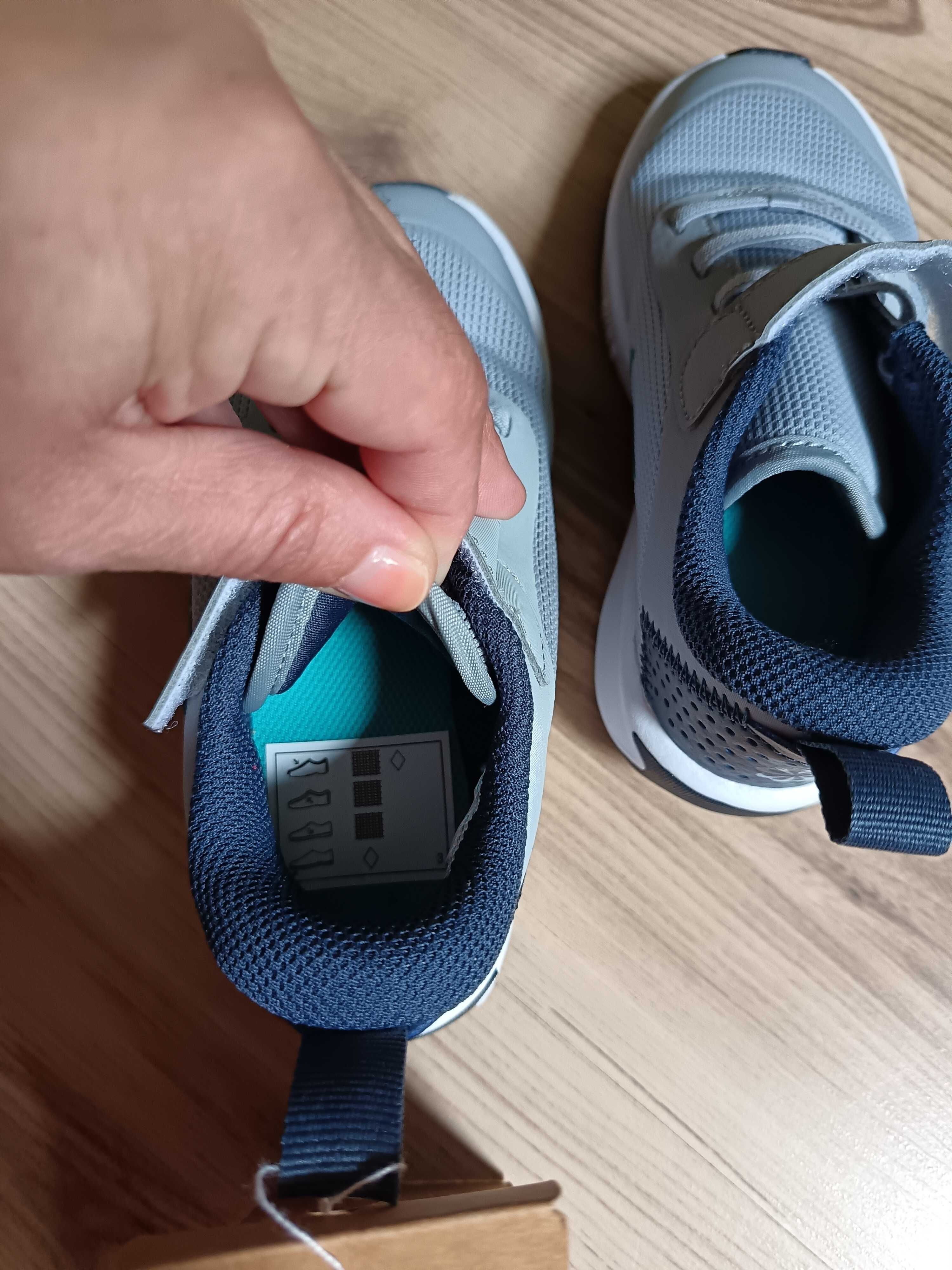 Нови Nike детски маратонки 27,5номер
