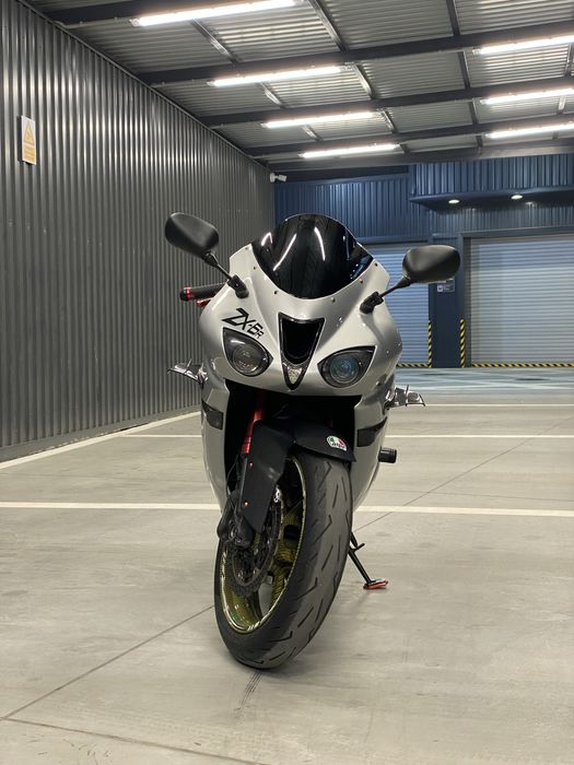 Kawasaki Zx6r.
