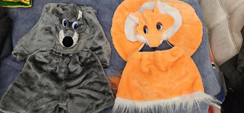 Продам детские новогодние костюмыы