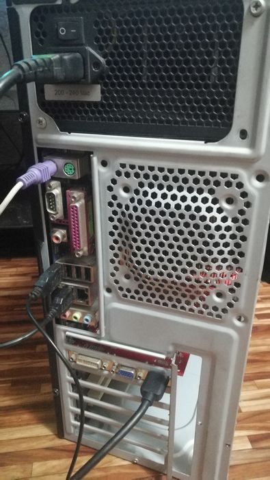 Интел Q8300 4 ядра