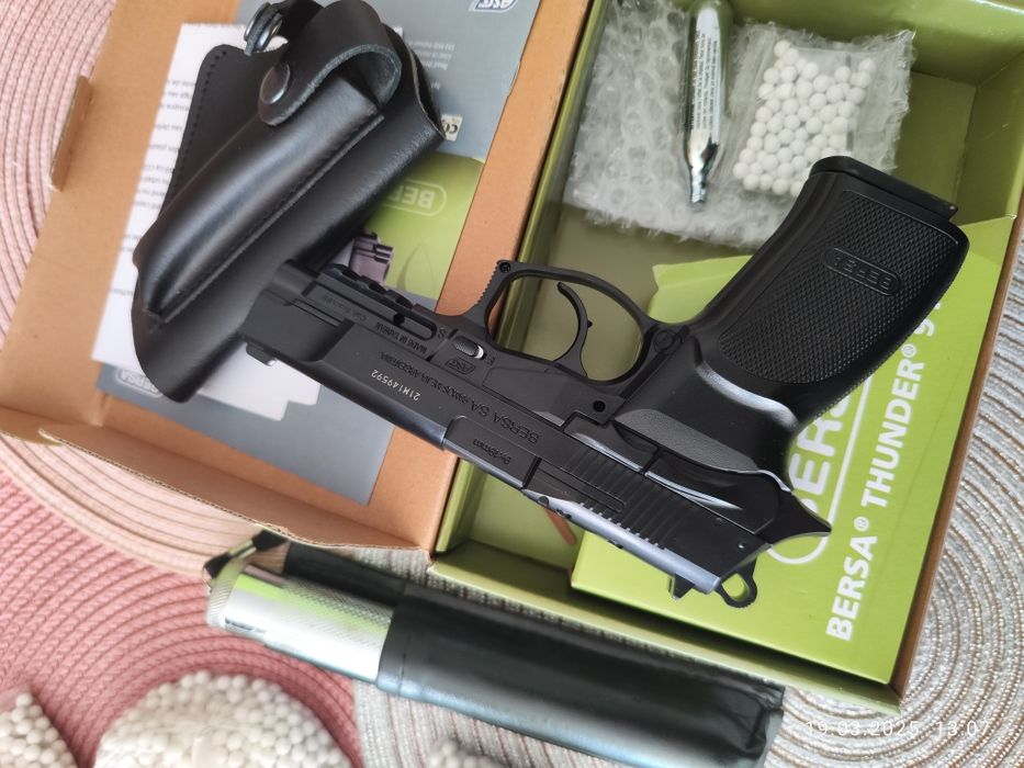 Pistol airsoft BERSA , 4,2 jouli modificat