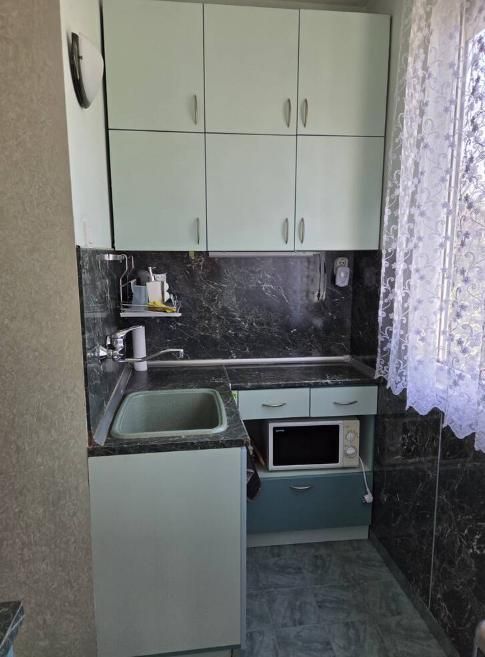 Дава се под наем Тристаен апартамент в Пловдив, Мараша - 90 кв.м за 445 € - Снимка #2