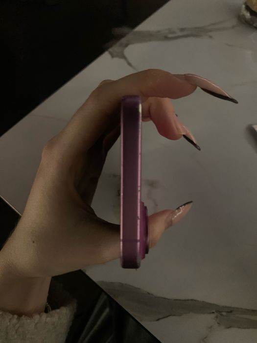 Здравейте, продавам IPhone 16, 128GB