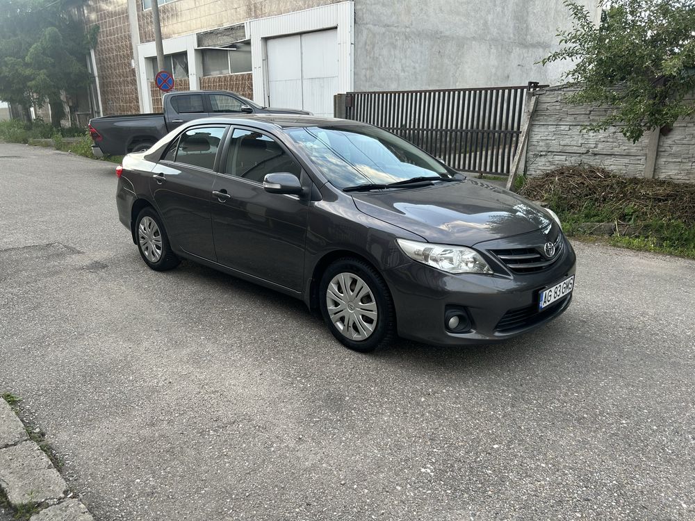 Toyota Corolla motor 1600 cc, an 2012, de la primul proprietar.