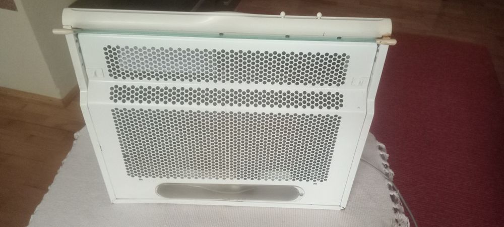 Hotă Whirlpool funcțională