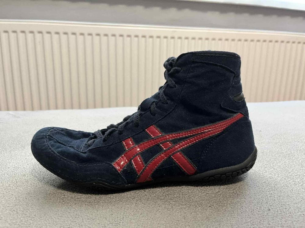 Борцовки ASICS 38.5 номер