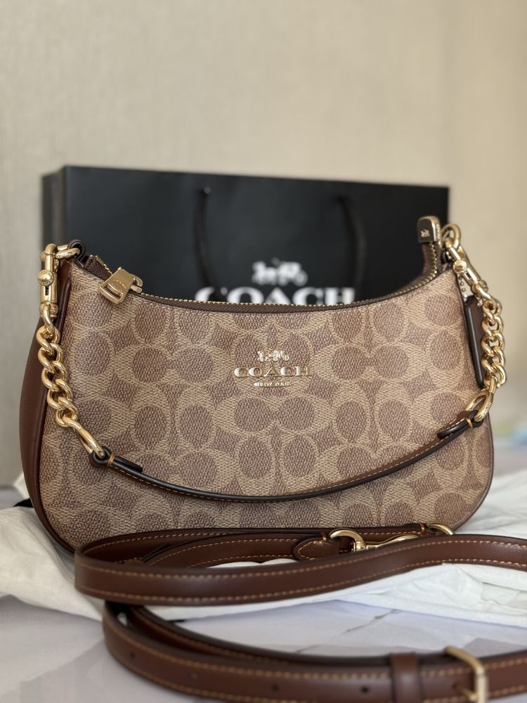 Продам оригинальную сумку Coach Teri Shoulder Bag In Signature Canvas