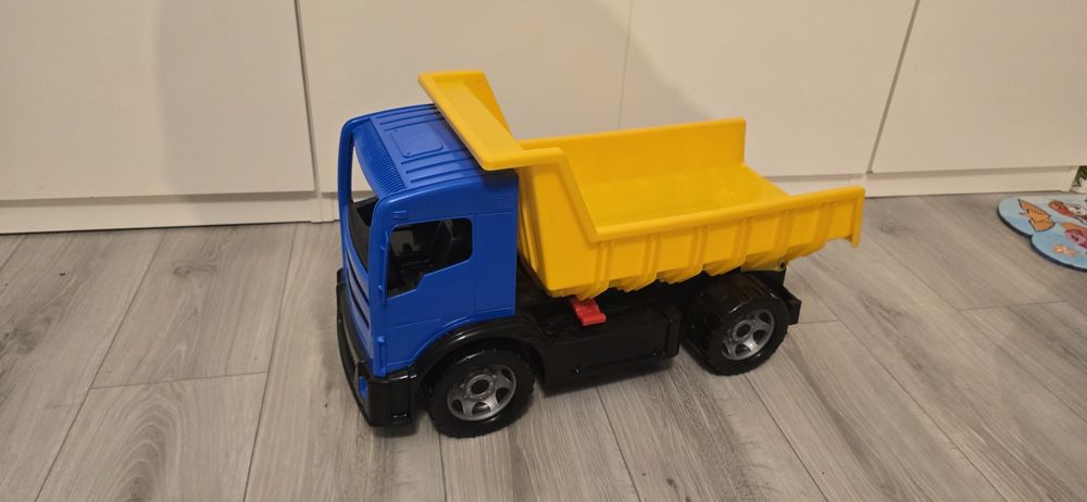 Детски камион самосвал