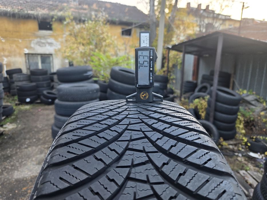 2бр. 205 55 16 Falken всесезонни.