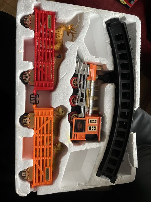 Хеликоптер, кола, влак