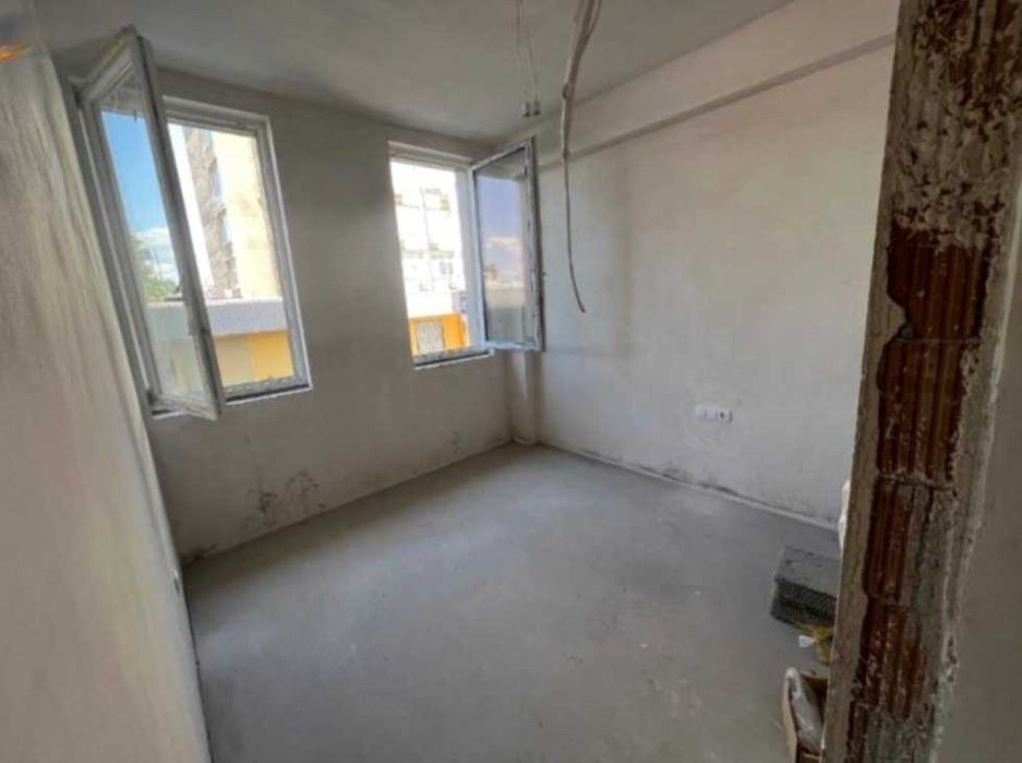 Продава се Тристаен апартамент в София, Дървеница - 99 кв.м за 2273 €/кв.м - Снимка #2