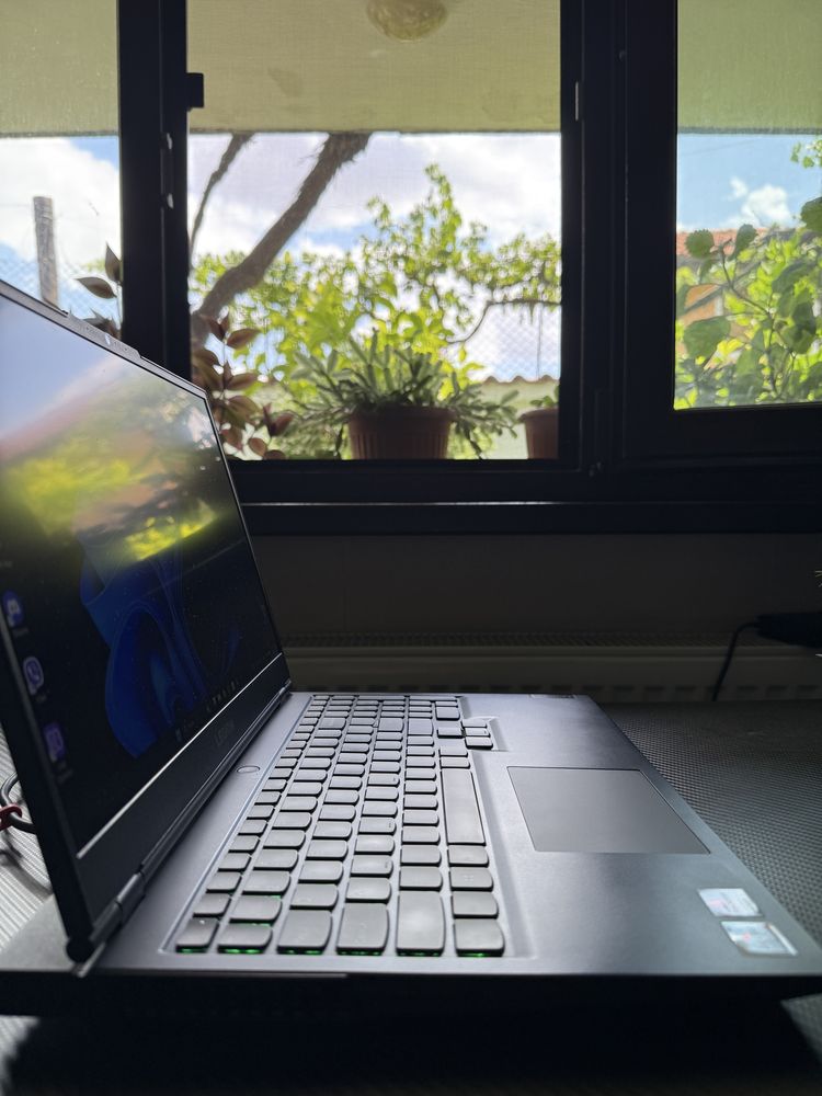 Геймърски лаптоп Lenovo Legion 5
