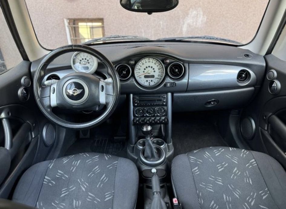 Mini Cooper R53 – 1.6 benzină – 115 CP – 2005