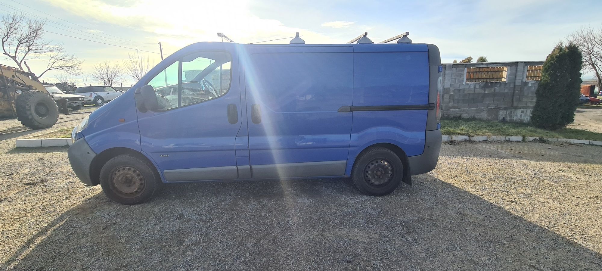 Opel Vivaro 1.9 DTI/ Опел Виваро 2002г на части