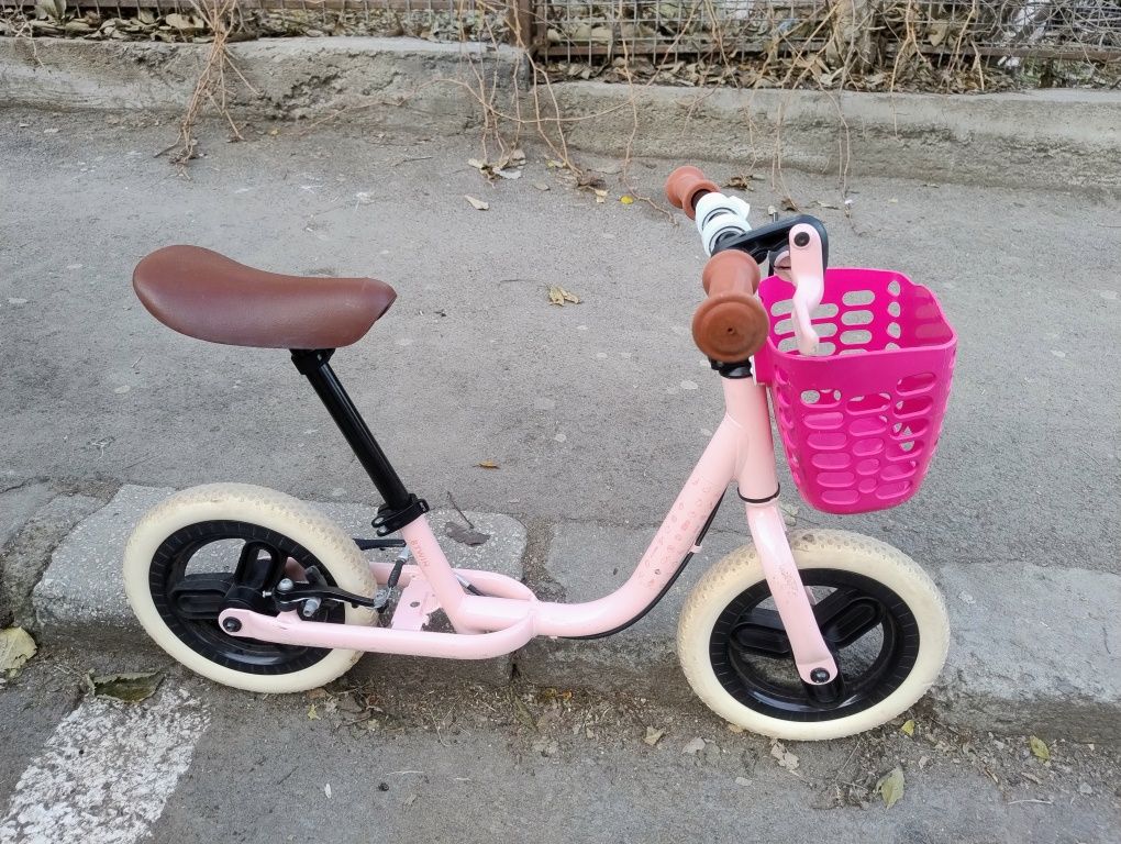 Bicicletă fără pedale pentru copii