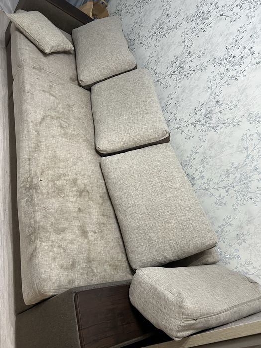 Отдам даром диван