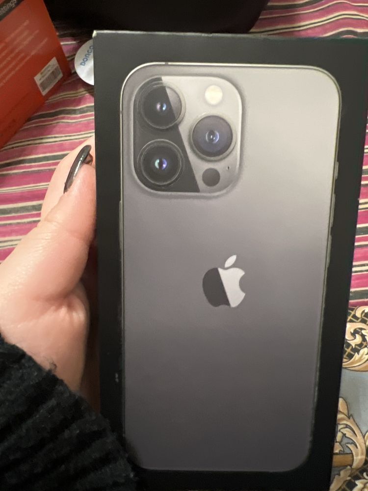 Iphone 13 pro с коробкой