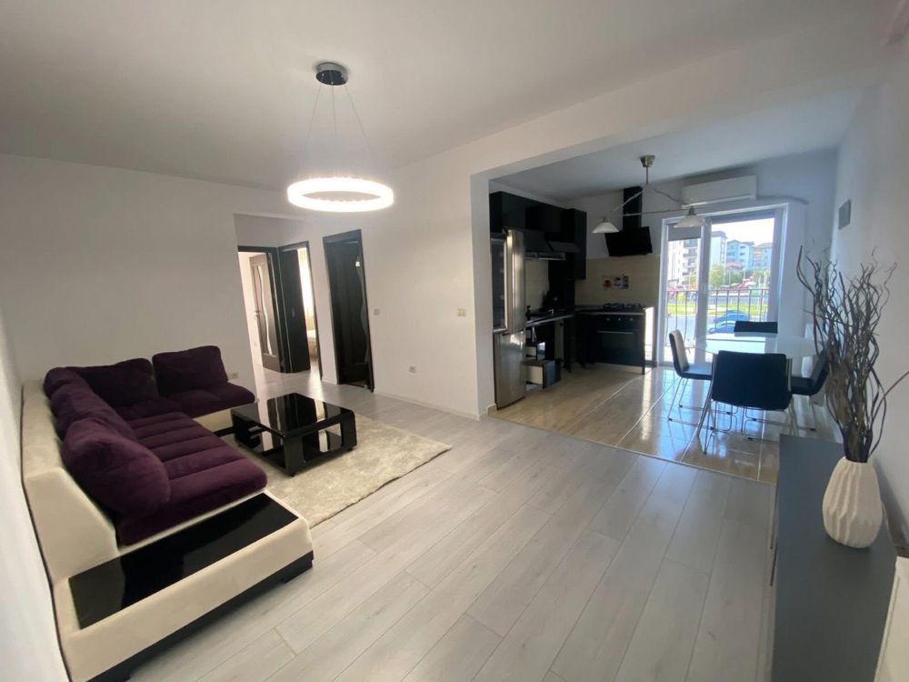Apartament 3 camere de inchiriat