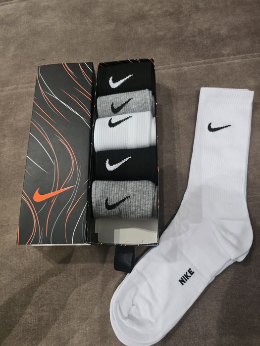 6 perechi Ciorapi lungi bumbac  Nike , Jordan , Adidas