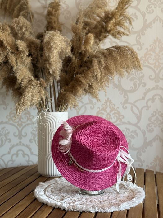 Дамска Шапка -  капела HANDMADE