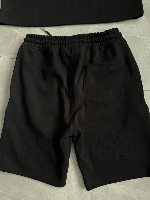 Off white Тениска и къси гащи размер S/M