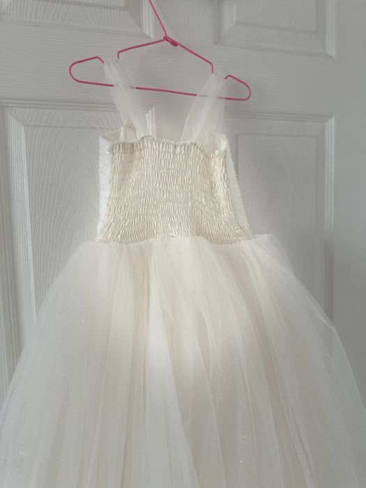 !!!Промо!!!Булчинска рокля за 6/7 години