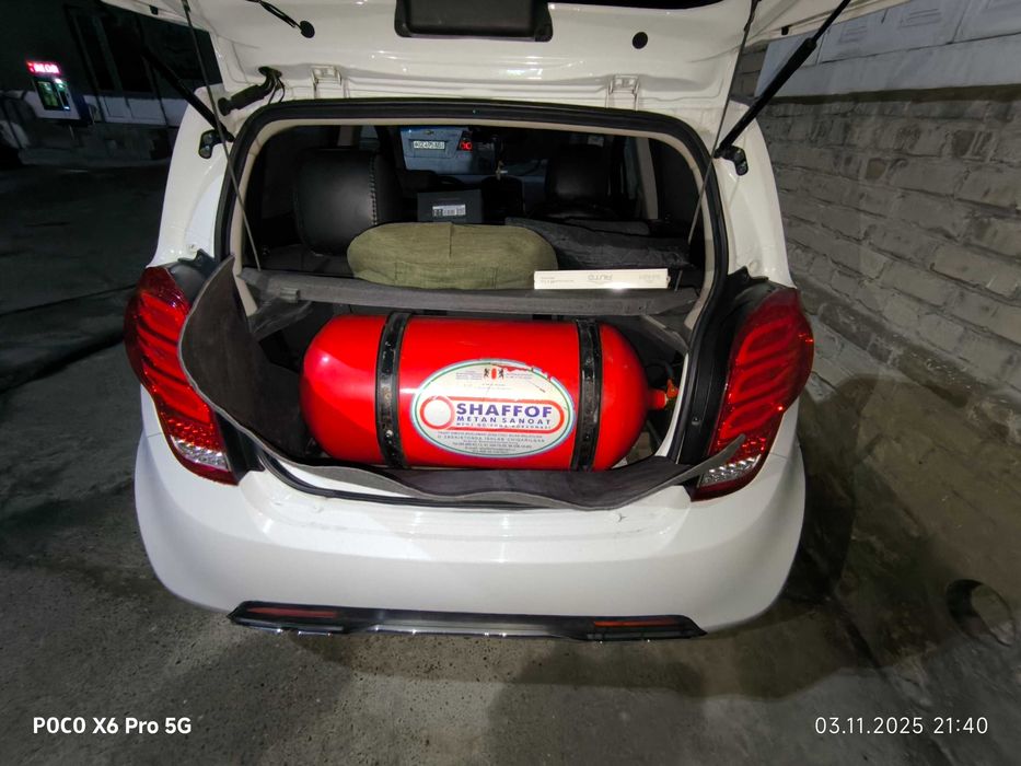 Spark sotiladi. 2019 yil kraska toza