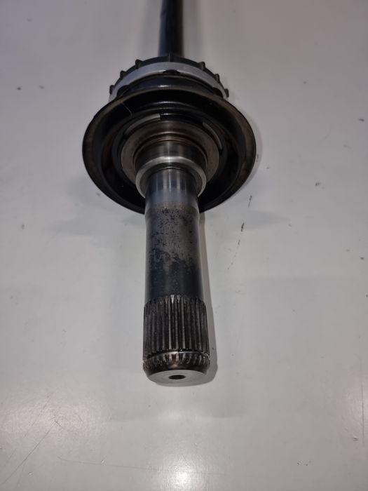 Planetara dreapta spate Xdrive BMW seria 3 G20 G22 G26/cod-8689550 OEM