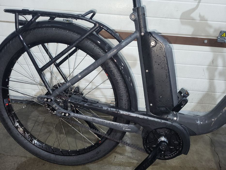 Bicicleta electrica Victoria motor bosch solida tazz glovo