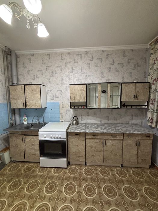 Продам встроенную кухню