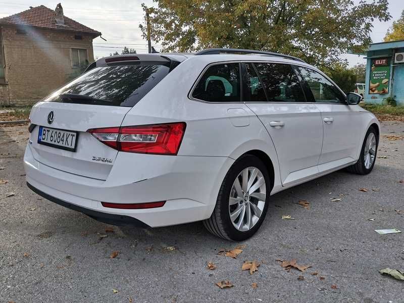 Skoda Superb 1.6TDI Отлично състояние*Здрав*Поддържан