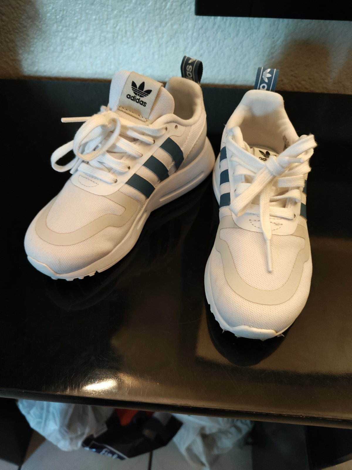 Маратонки Adidas