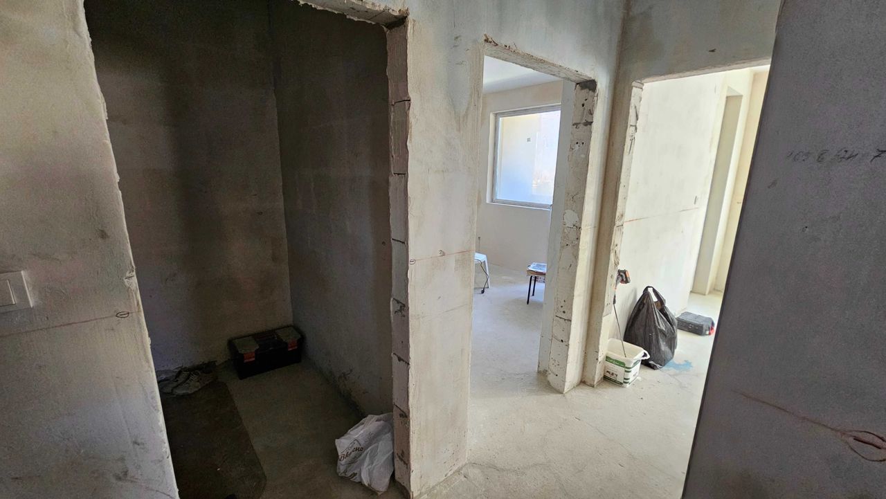 Продава се Двустаен апартамент в Разград, Бели Лом - 72 кв.м за 1417 €/кв.м - Снимка #3