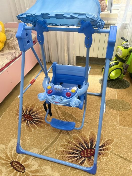 Продам качели детские новые