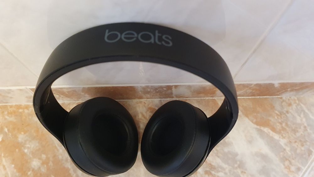 Beats Studio3 Wireless Over‑Ear Headphones - Matte Black
