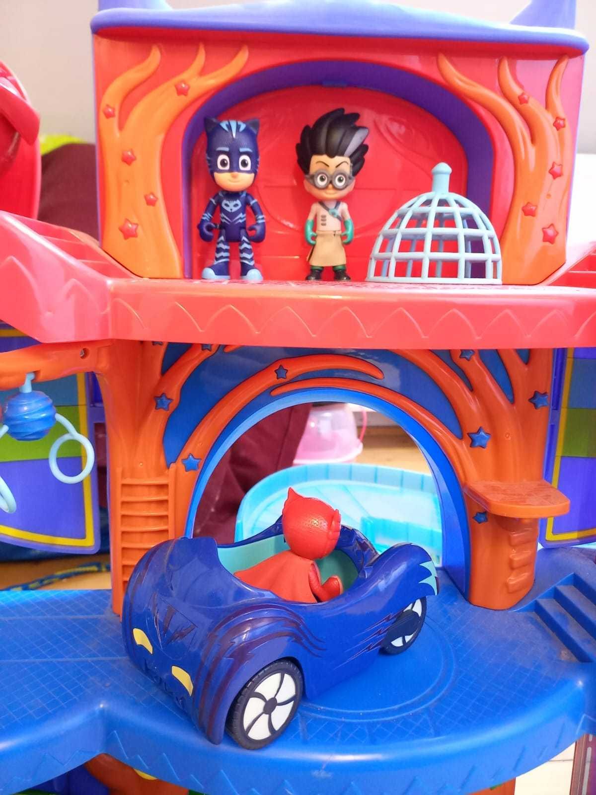 PJ Masks Deluxe Headquarters Playset +2 additional cars Owlette/Gekko