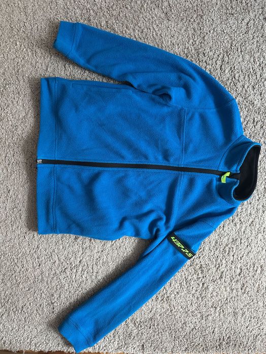 Детска поларена горница 6-8 год .