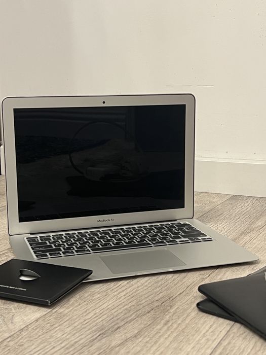 MacBook Air 2017, ноутбук