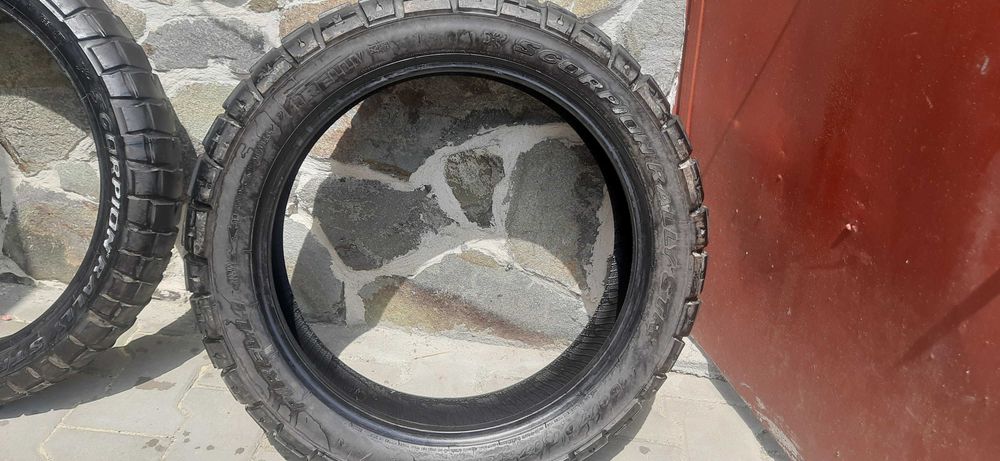 Cauciucuri Pirelli scorpion aproape noi