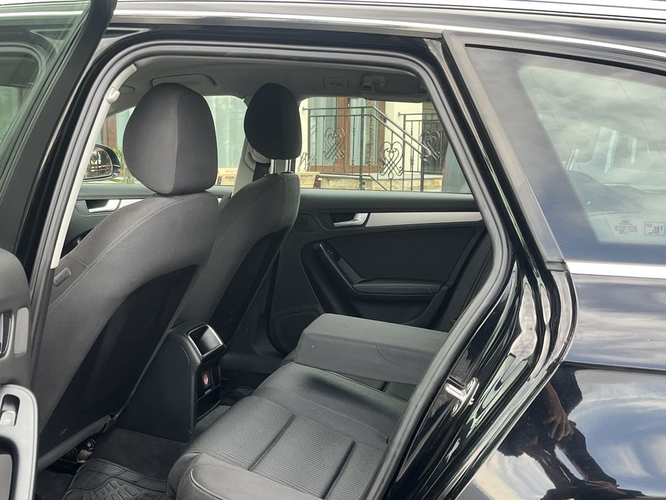 Audi A4 B8 2010 2.0TDI 140