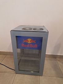 Мини хладилна витрина RED BULL