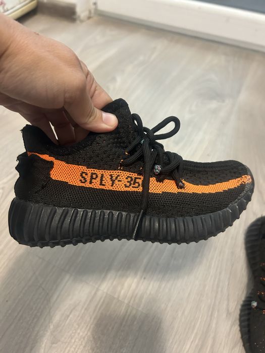 Adidas Yezzy маратонки