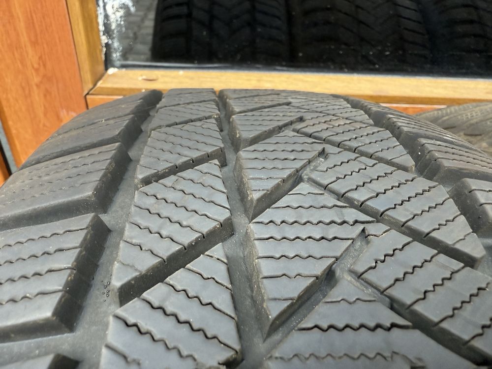 4бр. ПОЧТИ НОВИ Зимни Гуми С Борд 205/50R/17 -APTANY- DOT:1924- 8.2мм