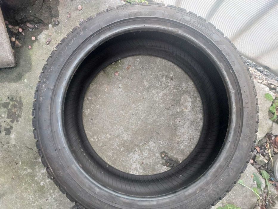 anvelopa 235 40 R18  TAURUS  cauciuc iarna