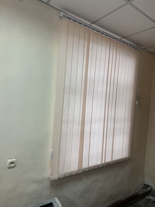 Срочно продам жалюзи-2 шт