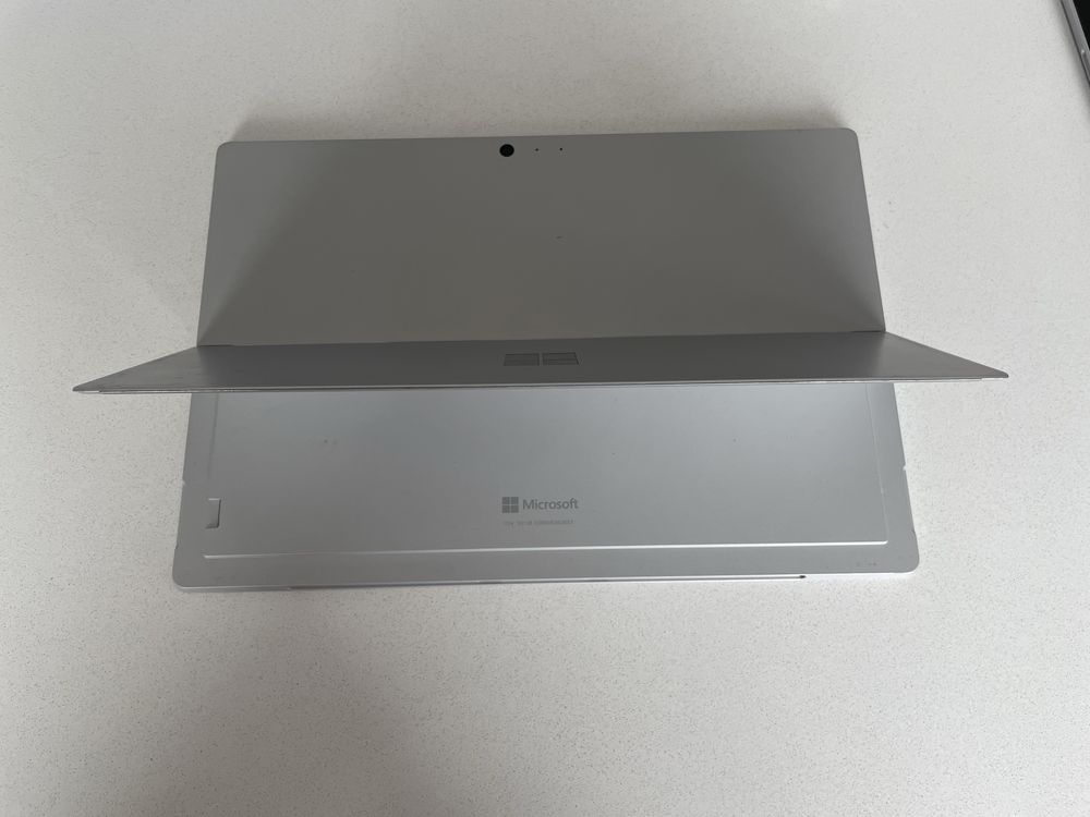 MS Surface Pro 4