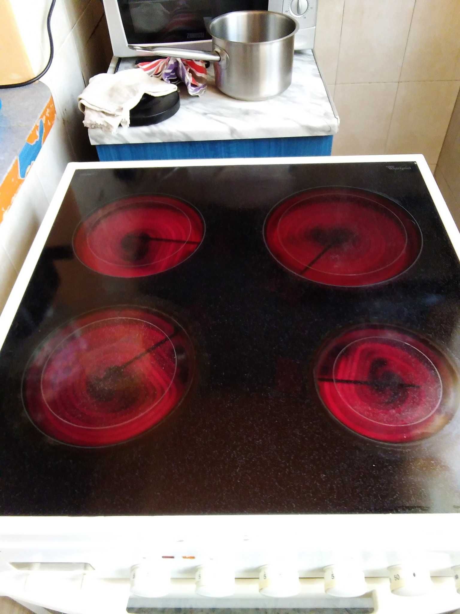 Готварска печка Whirlpool